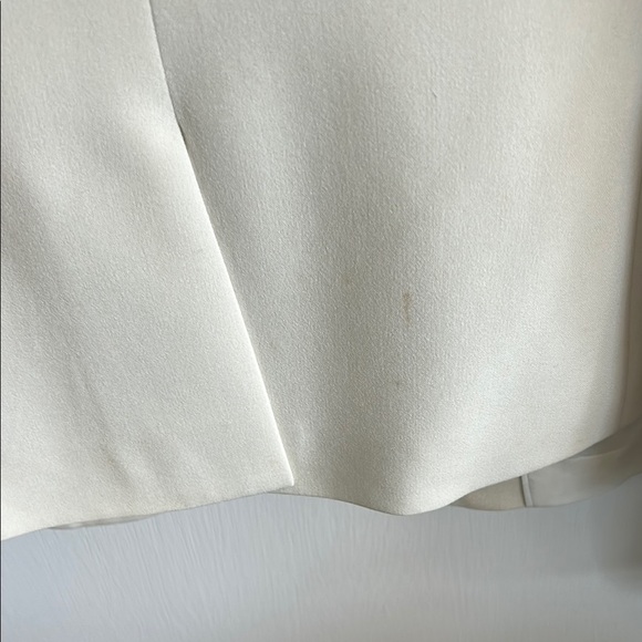 Calvin Klein Women's Cream Blazer - Picture 5 of 10